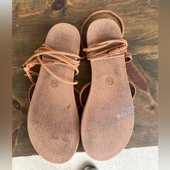 || Universal Thread || Lace Up Sandals - Picture 4 of 4